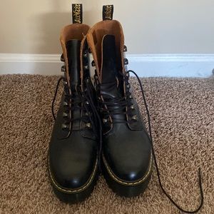 Leona Doc Martens US women’s size 8 - Like New